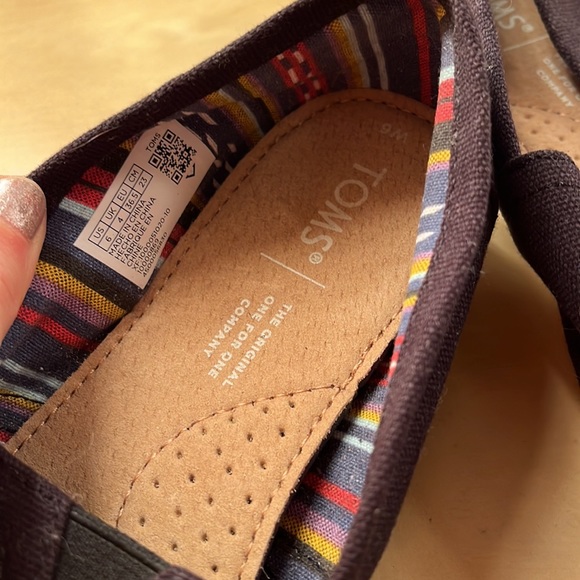 TOMS Women’s Alpargata Heritage Canvas in Black. Size 6. - Picture 3 of 5